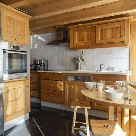 Superbe Triplex De 200 M.c. - Vue Sur La Saulire Et Les Pistes De Moriond Apartment *